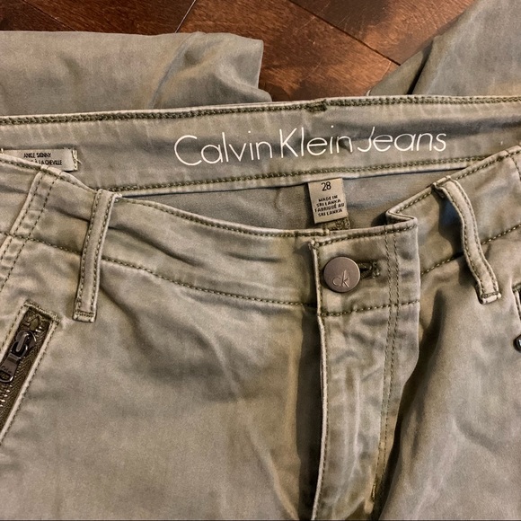 Calvin Klein Jeans - Picture 3 of 8